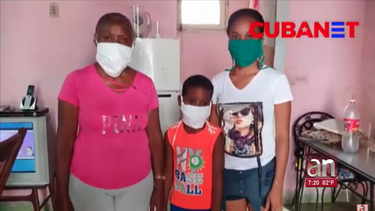 arrestan a cubano por quitarse para fumar la mascara contra el coronavirus en la habana