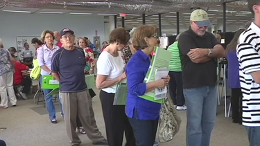 comision de miami busca acelerar el tiempo de espera al votar