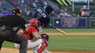 Bruján define triunfo de los Rays en innings extra