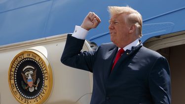 Poderes presidenciales: ¿Podría Trump perdonarse a sí mismo?