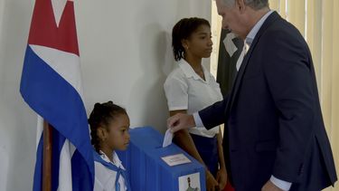 Cuba arranca proceso electoral con elección de concejales