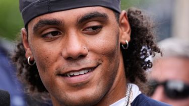 Christian González, cornerback de los Patriots de Nueva Inglaterra, durante el campamento de pretemporada, el martes 28 de julio de 2026, en Foxborough, Massachusetts. (AP Foto/Charles Krupa)