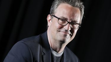ARCHIVO - Matthew Perry posa para un retrato el 17 de febrero de 2015, en Nueva York. (Foto Brian Ach/Invision/AP, archivo)
