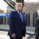Campaña de Trump demanda al Washington Post por difamación