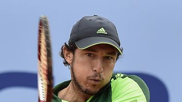 americateve | El argentino Juan M&oacute;naco en el Abierto Suizo. El 26 de julio del 2014 M&oacute;naco cay&oacute; en la final ante el espa&ntilde;ol Pablo And&uacute;jar. (AP Foto/Keystone,Peter Schneider)