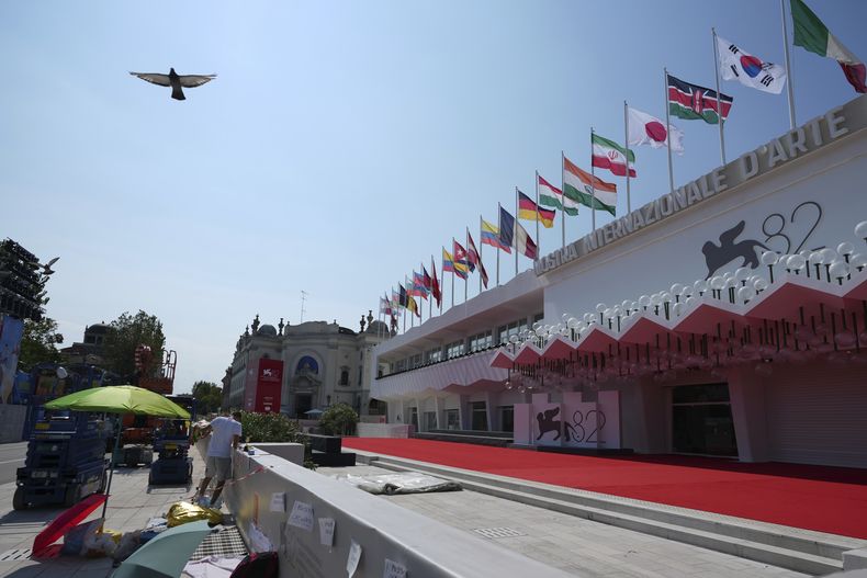 Una vista del cine principal antes del Festival de Cine de Venecia en Venecia, Italia, el martes 26 de agosto de 2025. (Foto Alessandra Tarantino/Invision/AP)