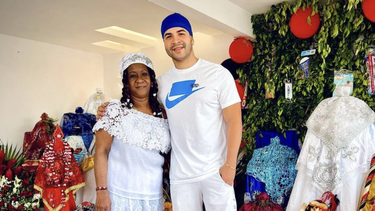 yomil celebra otro ano de coronar chango