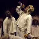 Bad Bunny durante el último concierto de su residencia de verano en su país natal, en el Coliseo de Puerto Rico José Miguel Agrelot, el sábado 20 de septiembre de 2025, en San Juan. (AP Foto/Alejandro Granadillo)