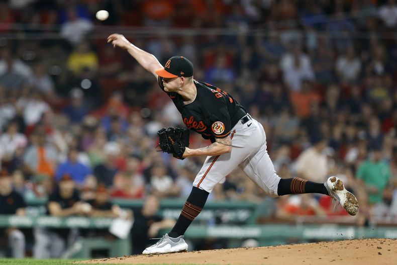 Kyle Bradish, de los Orioles de Baltimore, labora en su apertura del viernes 8 de septiembre de 2023, ante los Medias Rojas de Boston (AP foto/Michael Dwyer)