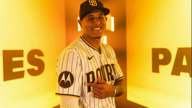llega la publicidad a los uniformes del beisbol en eeuu