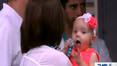 americateve | Esta es la historia de Makinley, una pequeñita que está viva gracias a la generosidad de una medre que perdió a su hijo de un balazo.