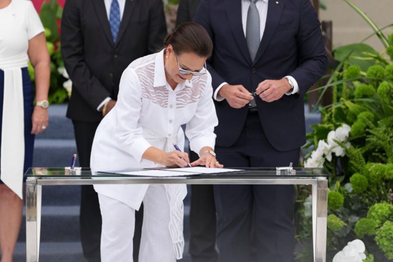 Ilya Espino de Marotta asume el cargo de administradora del Canal de Panamá en la ciudad de Panamá, el lunes 7 de septiembre de 2026. (AP Foto/Matías Delacroix)