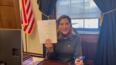 maria elvira salazar presenta proyecto para dificultar el restablecimiento de relaciones de la administracion biden con cuba