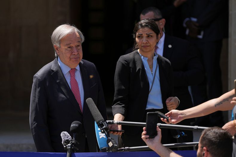 El secretario general de las Naciones Unidas Antonio Guterres habla con la prensa tras reunirse con el presidente chipriota Nikos Christodoulides en Nicosia, Chipre, el 28 de julio del 2026. (AP foto/Petros Karadjias)