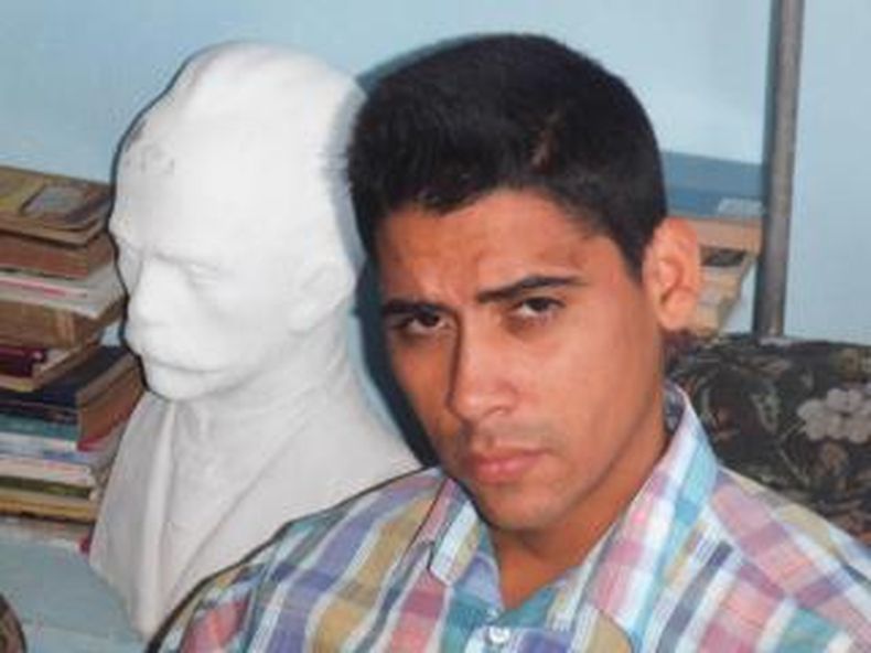 Régimen impide viajar al líder juvenil de UNPACU por negarse a trabajar para la Seguridad del Estado.