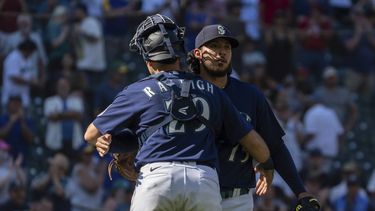 Haniger dispara jonrón; Marineros se imponen a Guardianes