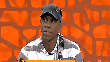 americateve | El cantautor cubano Tony Avila vivió de manera incómoda su primera entrevista en Miami durante una presentación promocional el viernes en el programa Arrebatados, de AméricaTeVe.