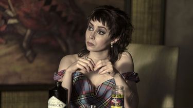 Esta imagen difundida por HBO muestra a Cristin Milioti en una escena de The Penguin. (HBO via AP)