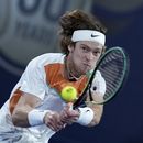 Rublev vence a Evans en Dubái; Djokovic irá contra Khachanov