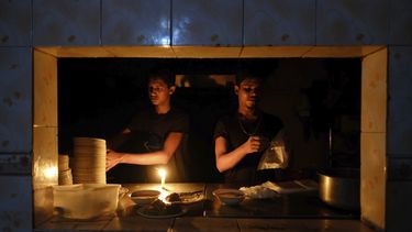 Bangladesh enfrenta apagones tras falla en la red