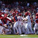 Cardenales riñen con Mets y los vencen; expulsión a Arenado