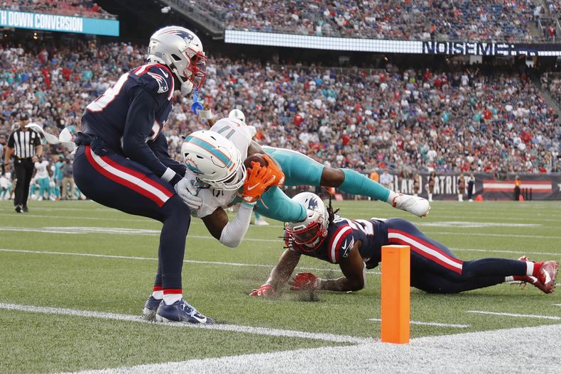 DEP-NFL DOLPHINS-PATRIOTS