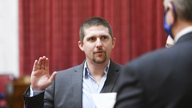 Acusados de asalto al Capitolio se disculpan, pero no