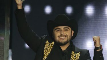 Nicky Jam y Enrique Iglesias triunfan en los Billboard