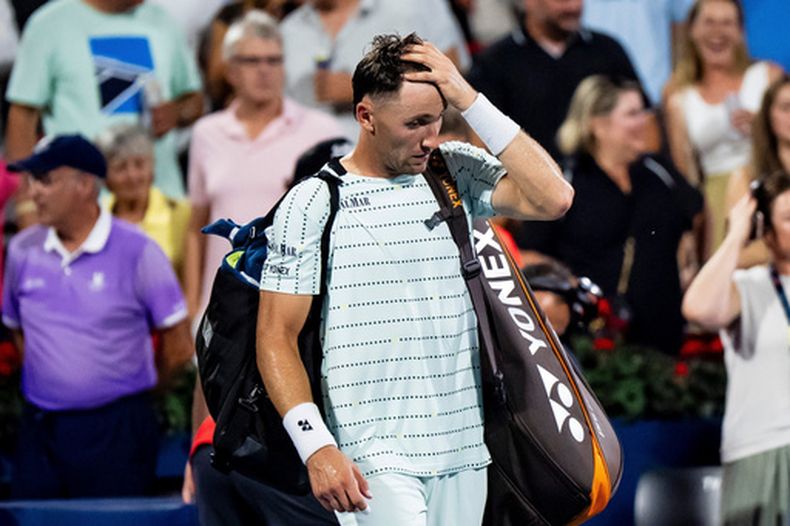 Casper Ruud tras perder ante Joao Fonseca en el Masters de Montreal, el viernes 7 de agosto de 2026. (Christopher Katsarov/The Canadian Press vía AP)