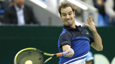 americateve | El franc&eacute;s Richard Gasquet durante su partido contra el kazajo Mikhail Kukushkin en la final de la Copa Kremlin el domingo 20 de octubre de 2013. (AP Foto/Misha Japaridze)