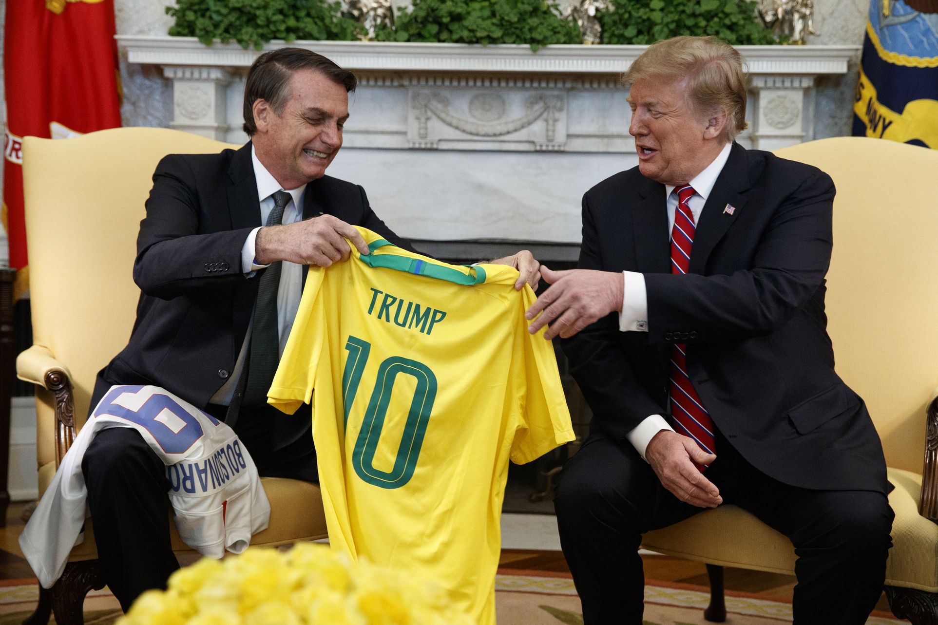 Trump dice que Bolsonaro hizo un trabajo muy sobresaliente