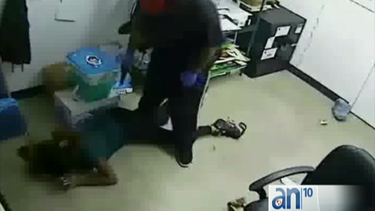 la policia de broward revelo hoy el video de seguridad, de un violento robo