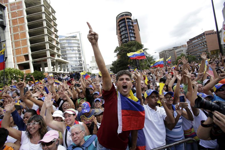 AMS-GEN_VENEZUELA-CRISIS_POLITICA-1.jpg