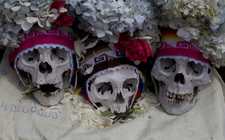 AMS-GEN_BOLIVIA-FESTIVIDAD_CRANEOS-2.jpg