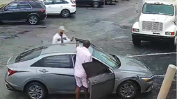 revelan el video del momento en que chocolate mc secuestra a un cubano en miami