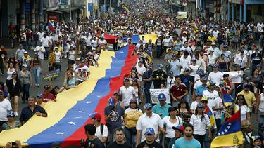 americateve | De cara a lo que sera la nueva etapa de movilización de la oposición, las fuerzas represivas de Maduro lazan amenaza