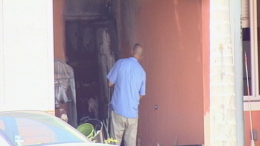 fuego consume interior de un apartamento en miami gardens