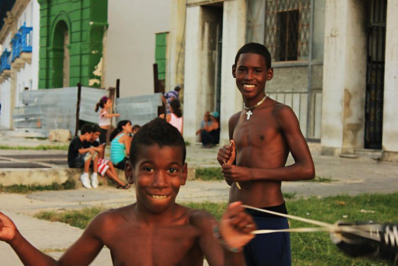 niños cubanos
