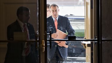 EEUU: Cámara baja autoriza pago de salarios