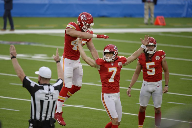 DEP-NFL_CHIEFS-CHARGERS-0.jpg