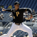 El abridor de los Piratas Johan Oviedo toleró cinco hits — todos sencillos — y recetó cinco ponches en 6 2/3 innings de labor ante los Medias Blancas de Chicago, en el partido celebrado el 9 de abril de 2023 en Pittsburgh. CHARLES LECLAIRE USA TODAY NETWORK