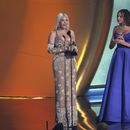 Beyonce acepta el premio al álbum del año por COWBOY CARTER durante la 67ª entrega anual de los Grammy el domingo 2 de febrero de 2025 en Los Ángeles. Blue Ivy Carter mira desde la derecha. (Foto AP/Chris Pizzello)