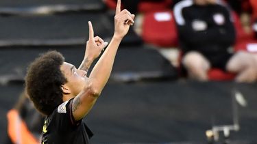 Atlético de Madrid incorpora experiencia; ficha a Witsel