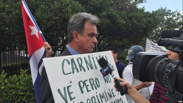 niegan residencia y piden salida de eeuu a ramon saul sanchez