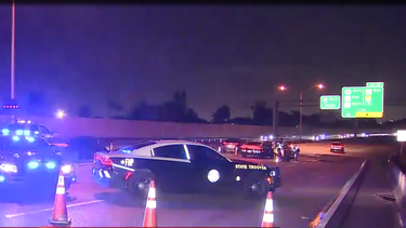 agente de policia de carreteras y motociclista hospitalizados despues de un accidente en la i-95 en north miami beach