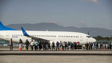 tercer vuelo de deportados llega a cuba con 60 migrantes desde estados unidos