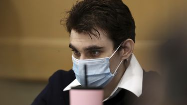 se retrasa juicio a acusado de matanza en florida