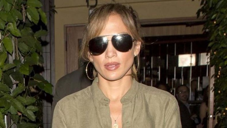 Un vehículo colisionó contra el suyo en Malibú, California, aunque no sufrió heridas. Publicó una foto en Instagram para tranquilizar a sus fanáticos