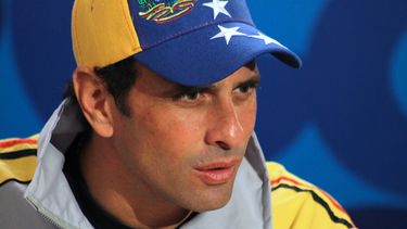 venezuela: capriles cree que maduro podria dar un golpe de estado el #6d