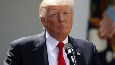 Trump ventila sus frustraciones con China y los republicanos